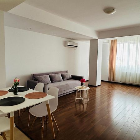 Catalina Summerland Apartaments Mamaia Nord Екстер'єр фото