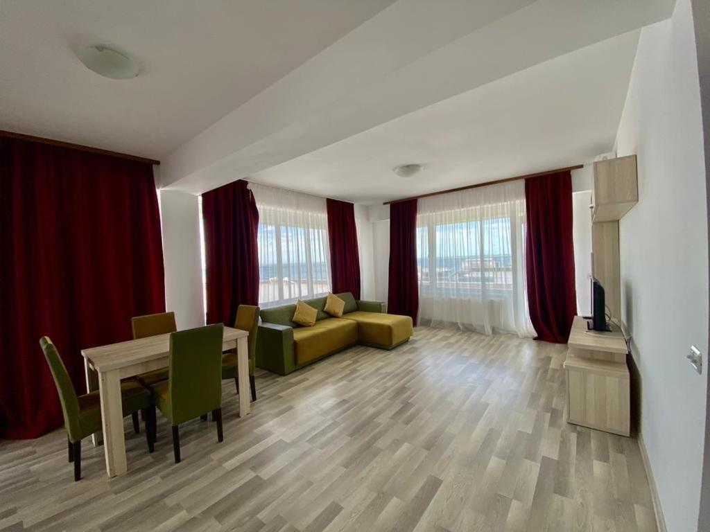 Catalina Summerland Apartaments Mamaia Nord Екстер'єр фото