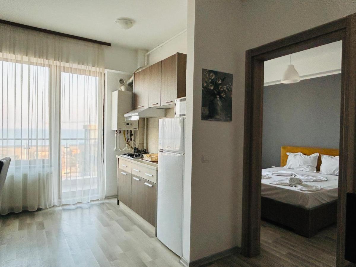 Catalina Summerland Apartaments Mamaia Nord Екстер'єр фото